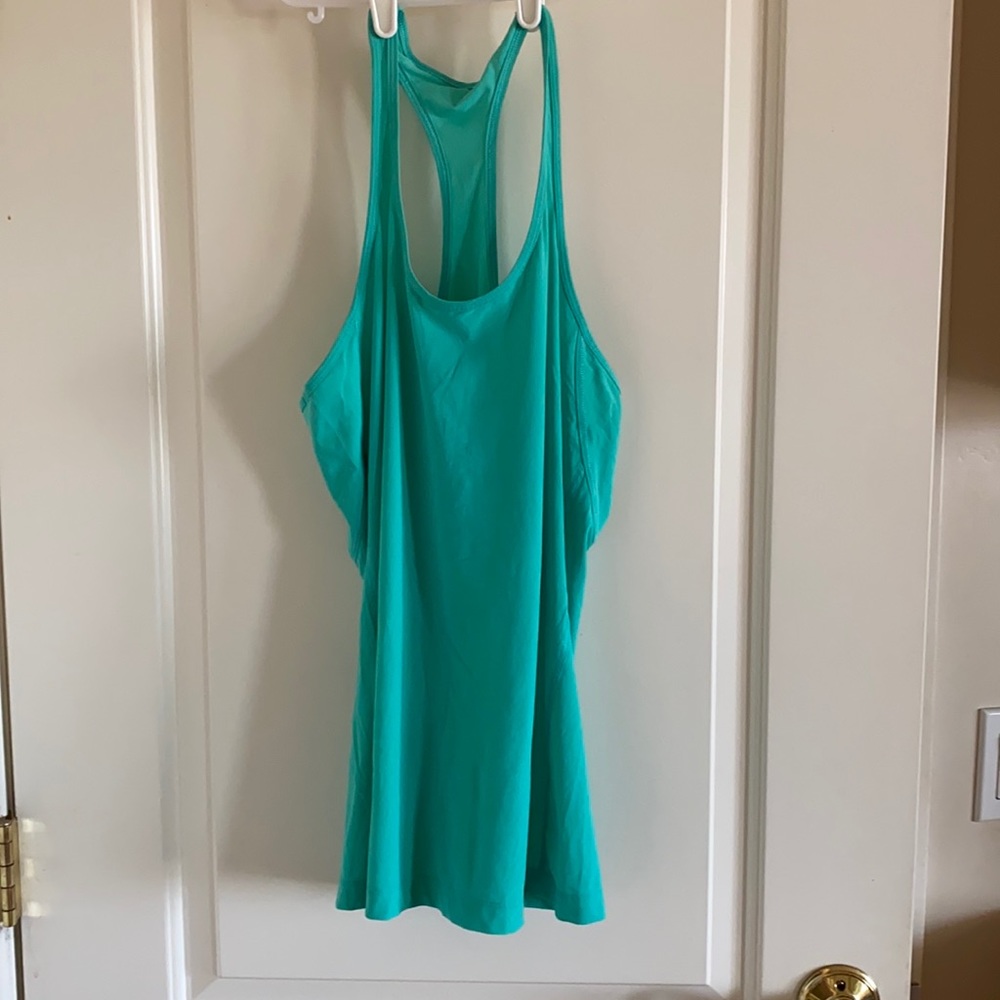 NWOT Lululemon teal laser cut tank Sz 8